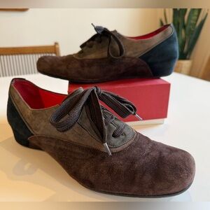 Pas de Rouge Brown, Tan and Black Suede Oxford Shoes sz 41.5 or 10.5US
